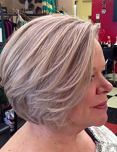 Прически для женщин после 40