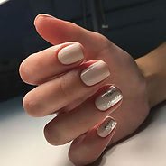 Нюдовый маникюр