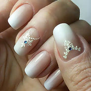 Нюдовый маникюр