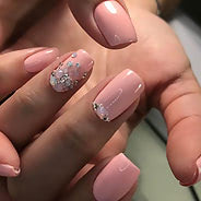 Нюдовый маникюр