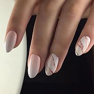 Нюдовый маникюр