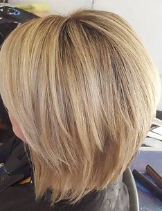 Каскад на средние волосы