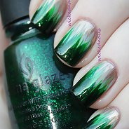 Зеленый маникюр