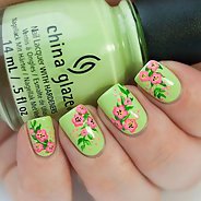 Зеленый маникюр