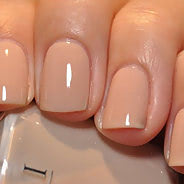 Бежевый маникюр