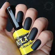 Матовый маникюр