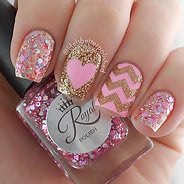 Маникюр с блестками